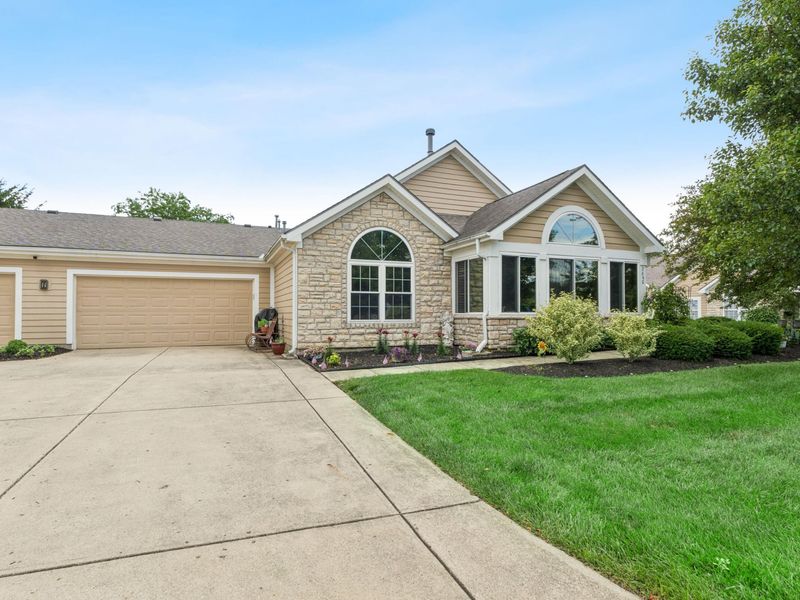 2690 Prestwick Village Circle, Springfield, OH 45503 Photo 9