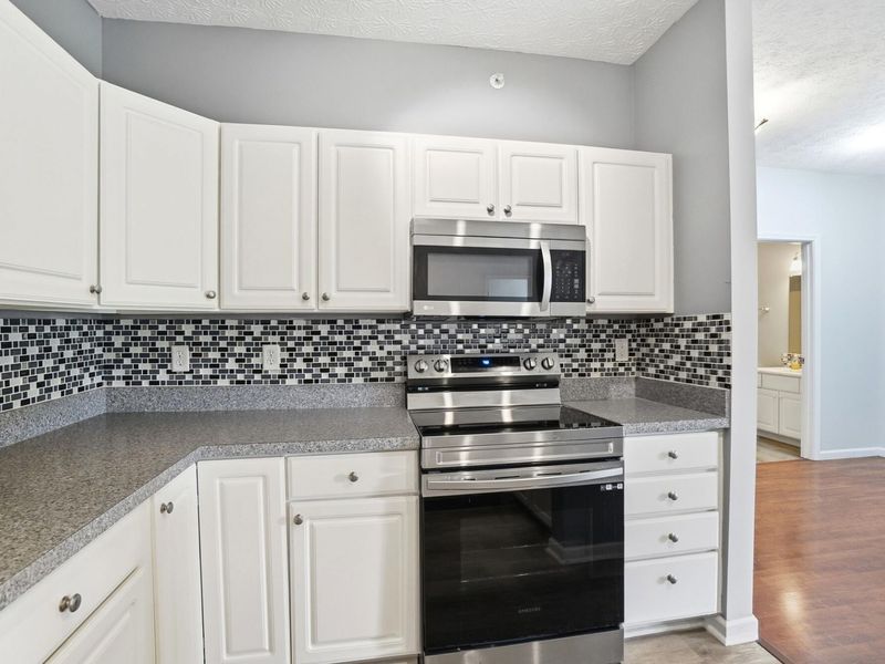 3115 Heron Pointe , Unit 204, Columbus, OH 43231 Photo 10