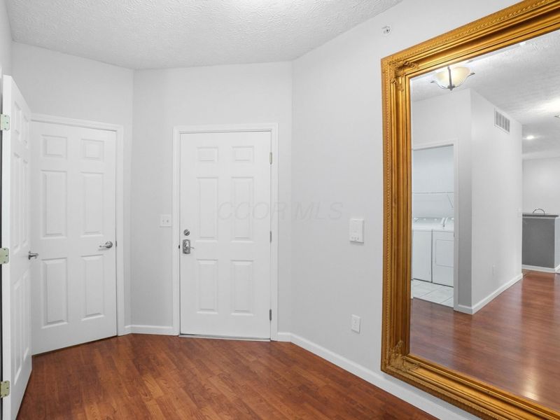 3115 Heron Pointe , Unit 204, Columbus, OH 43231 Photo 3