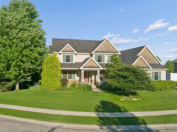 5352 Scenic Oak Drive SW, Rochester, MN 55902