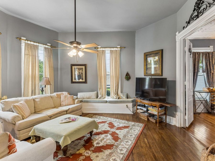 Property Image 8