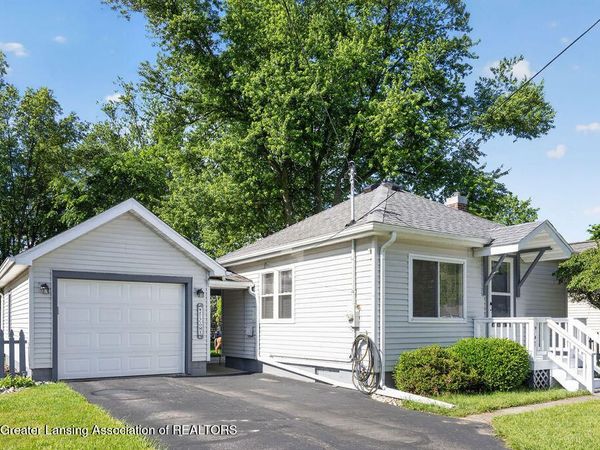 741 Center Street, Mason, MI 48854