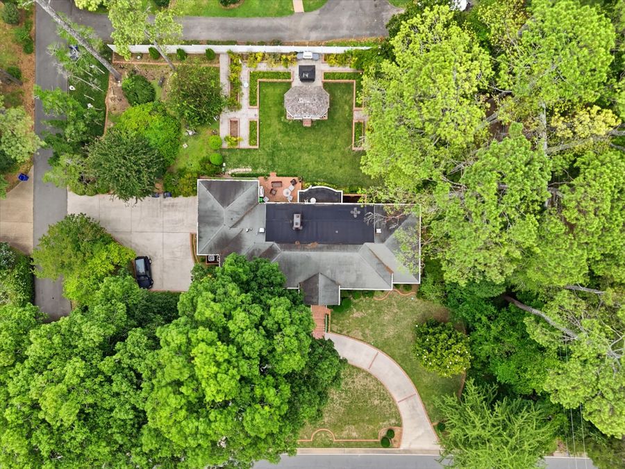 Property Image 100