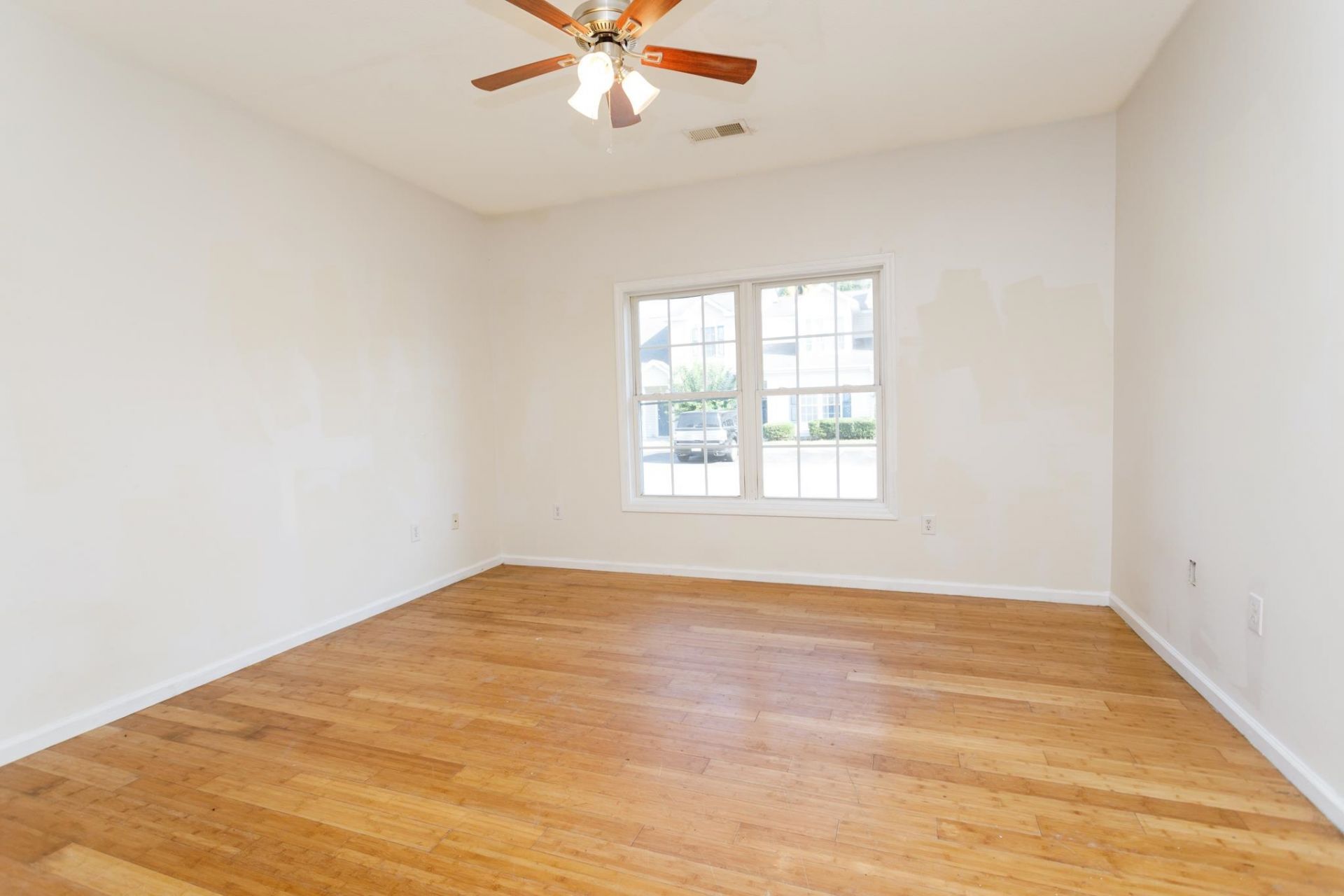 105 Spring Creek Dr.  Photo 10