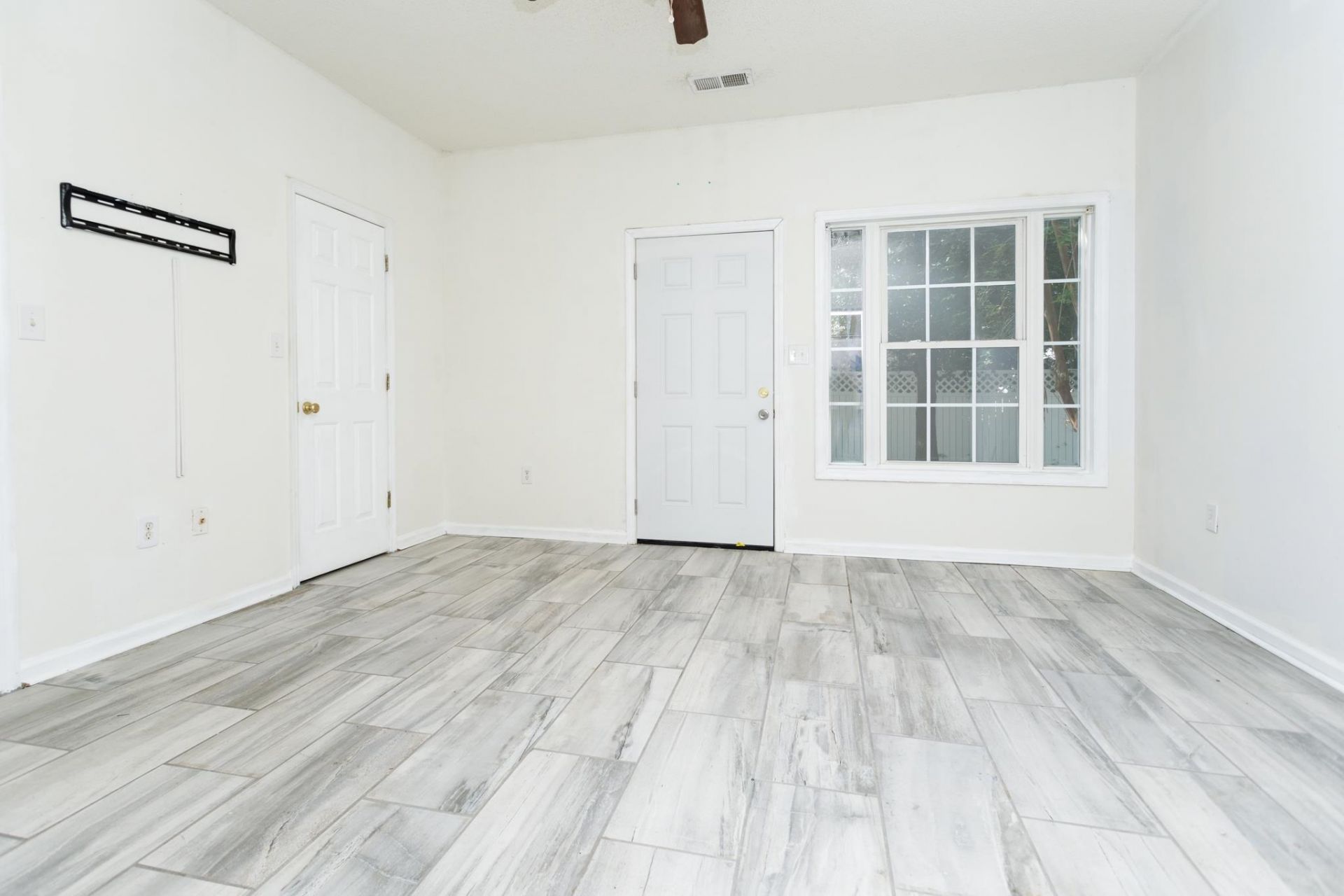 105 Spring Creek Dr.  Photo 14