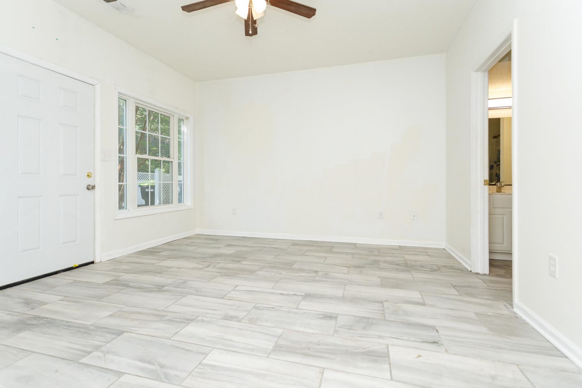 105 Spring Creek Dr.  Photo 15