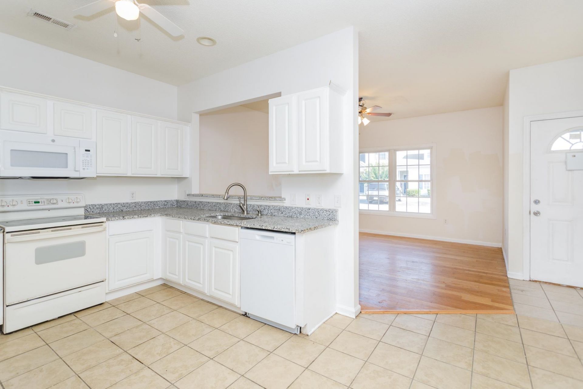 105 Spring Creek Dr.  Photo 9
