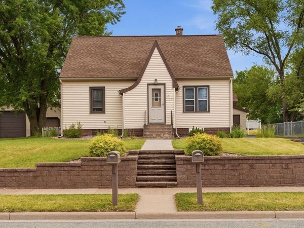 310 9th AVENUE N, Onalaska, WI 54650