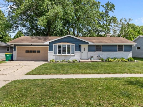334 WESTPLAIN DRIVE, Green Bay, WI 54303