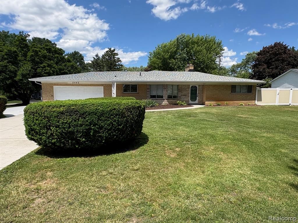 2482 Winkleman Drive , Waterford Township, MI 48329 Main Photo
