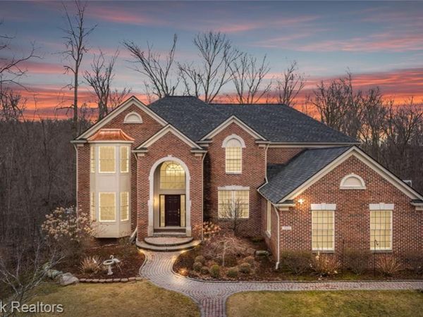 7083 Chatham Court , West Bloomfield Twp, MI 48322