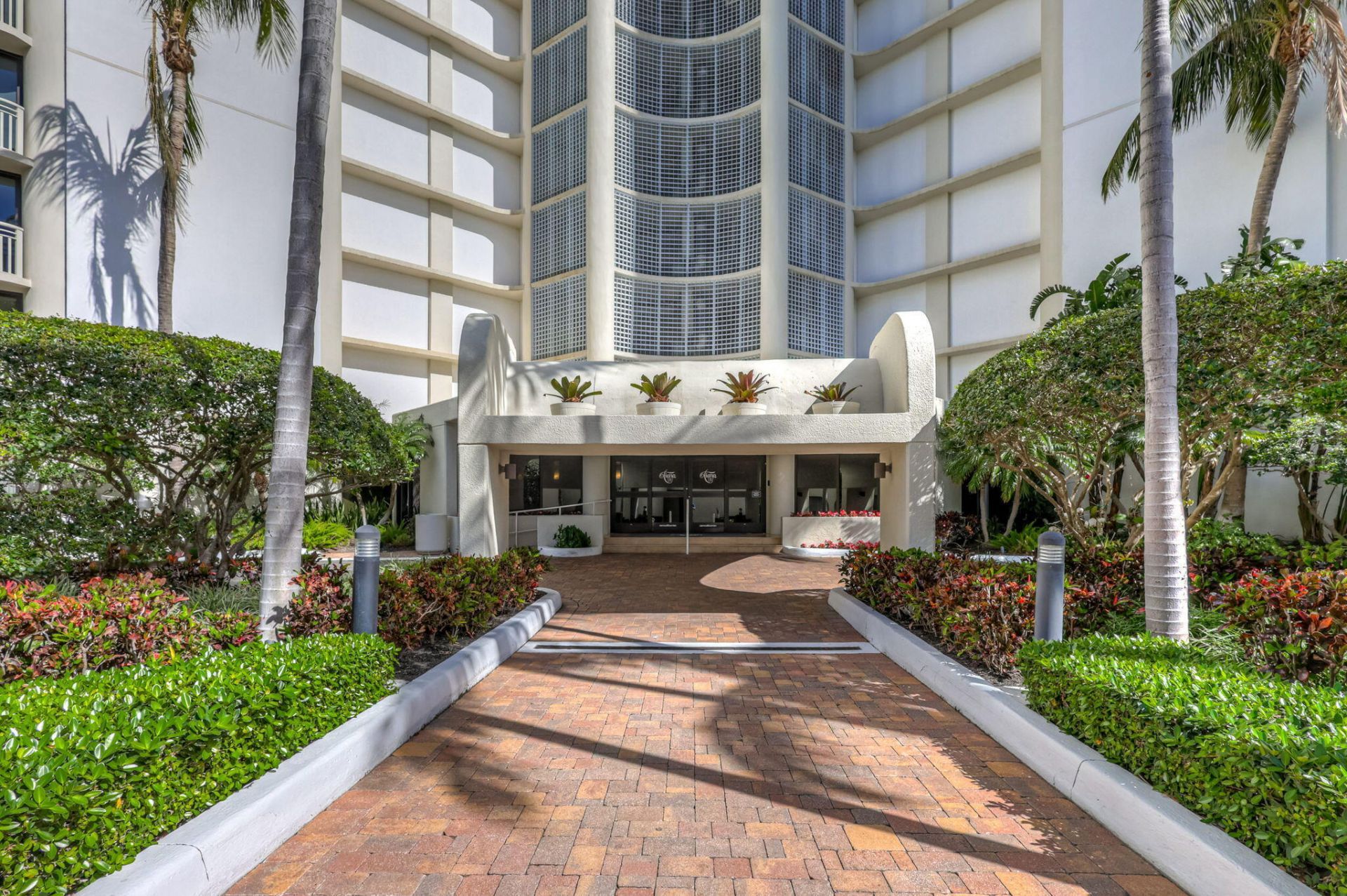 3000 N Ocean Avenue, Riviera Beach, FL 33404 Photo