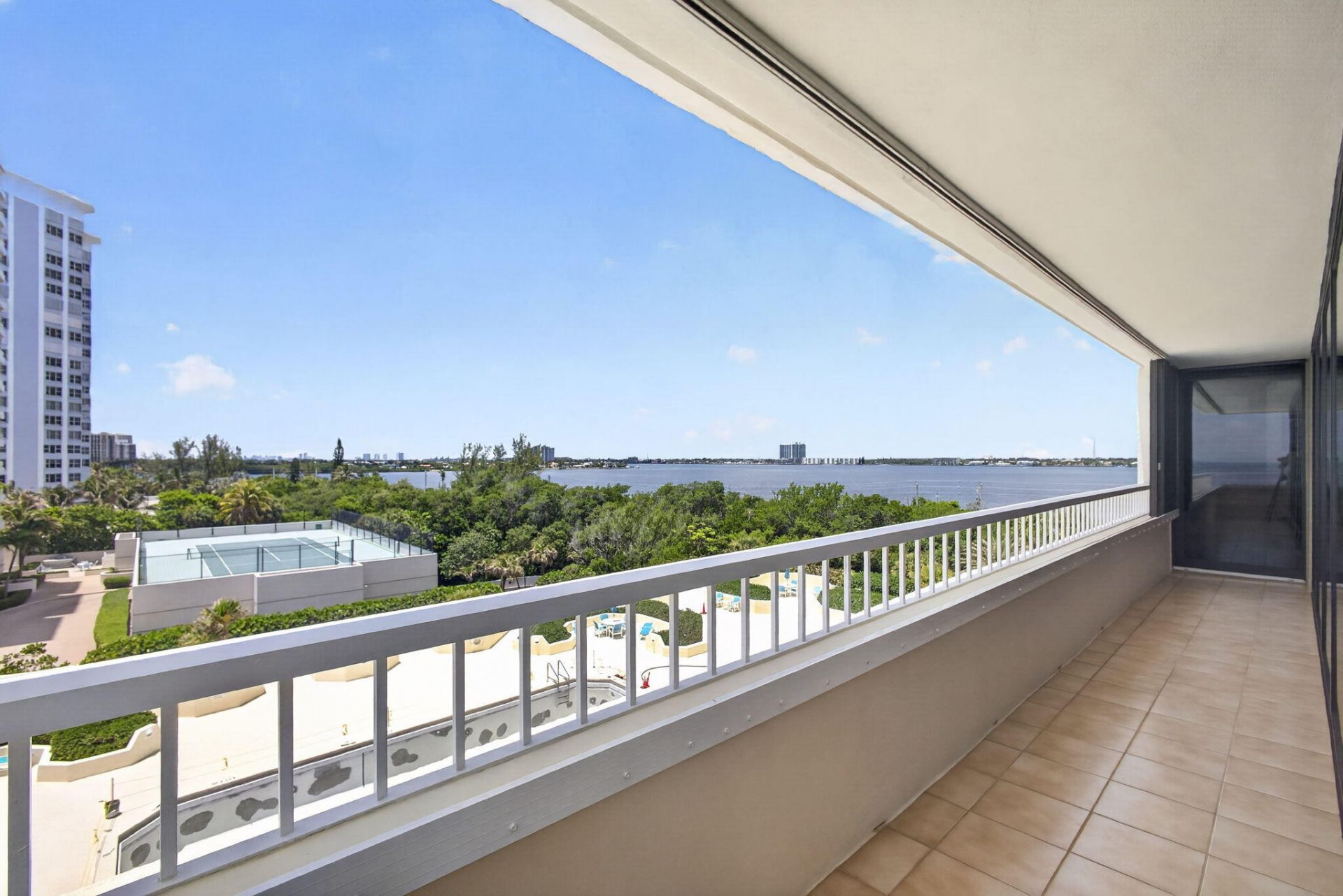 5280 N Ocean Drive, Unit 3a, Singer Island, FL 33404 Photo