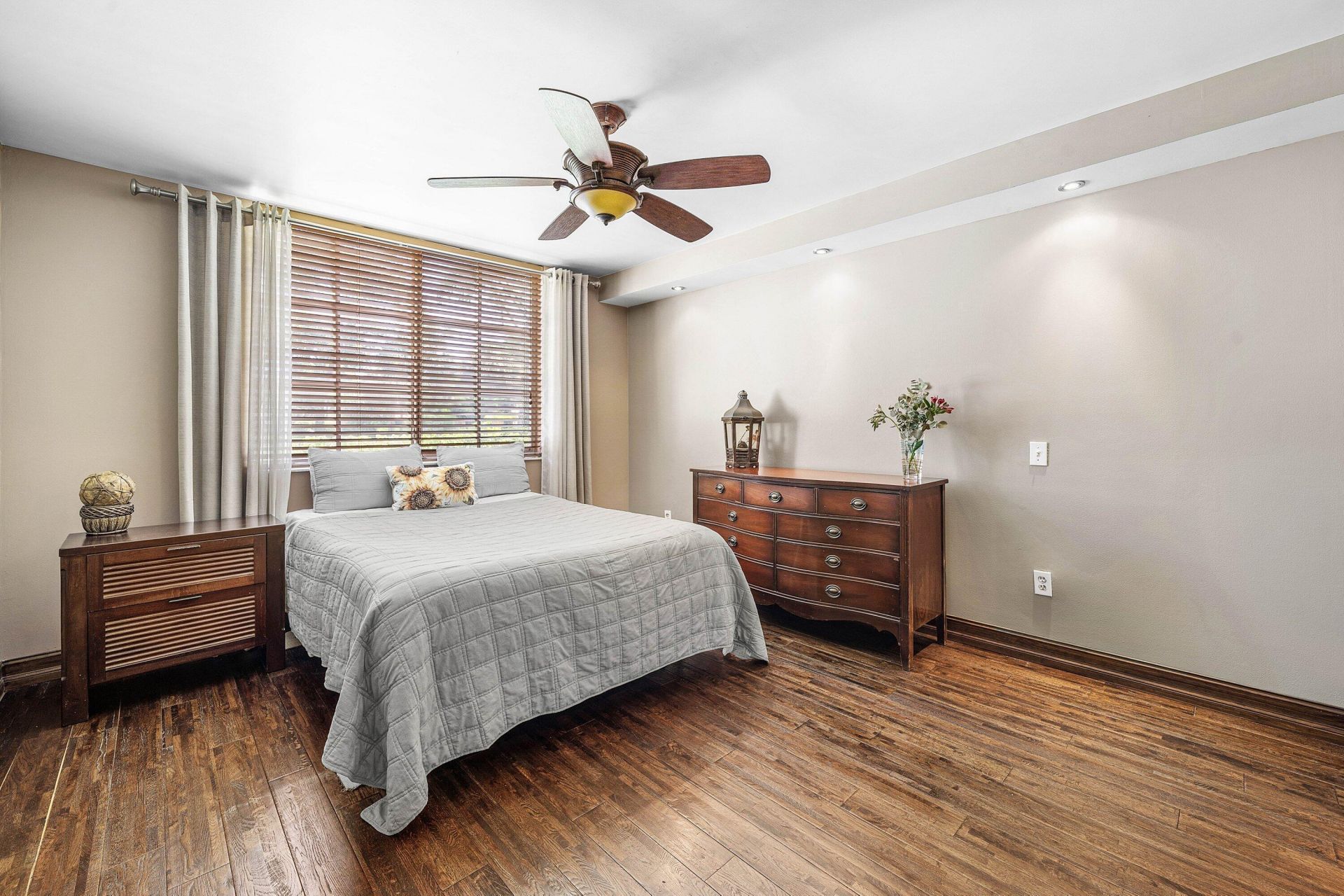 111 Yacht Club Way, Unit 108, Hypoluxo, FL 33462 Photo