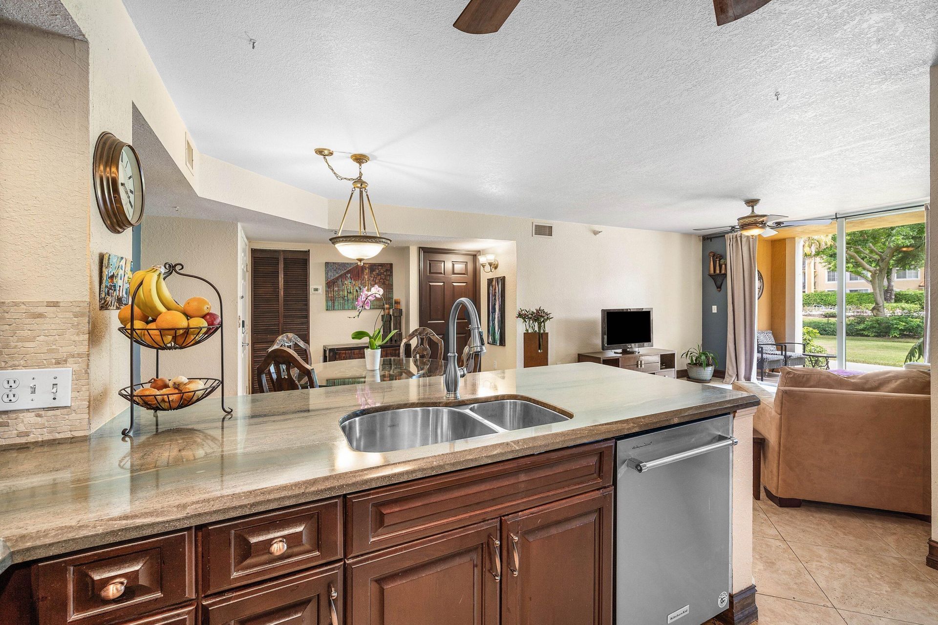 111 Yacht Club Way, Unit 108, Hypoluxo, FL 33462 Photo