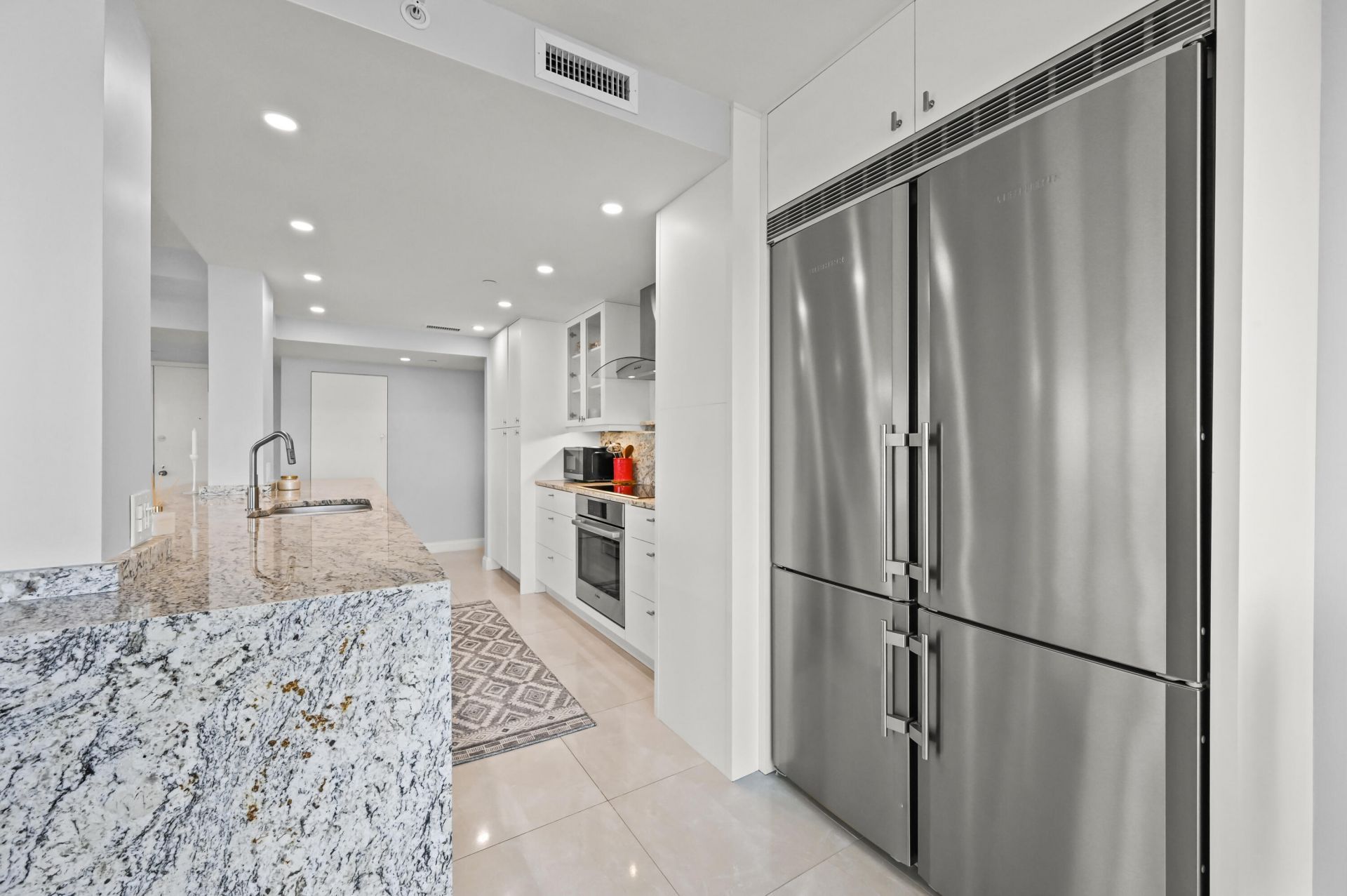 4000 N Ocean Drive, Unit 2004, Singer Island, FL 33404 Photo