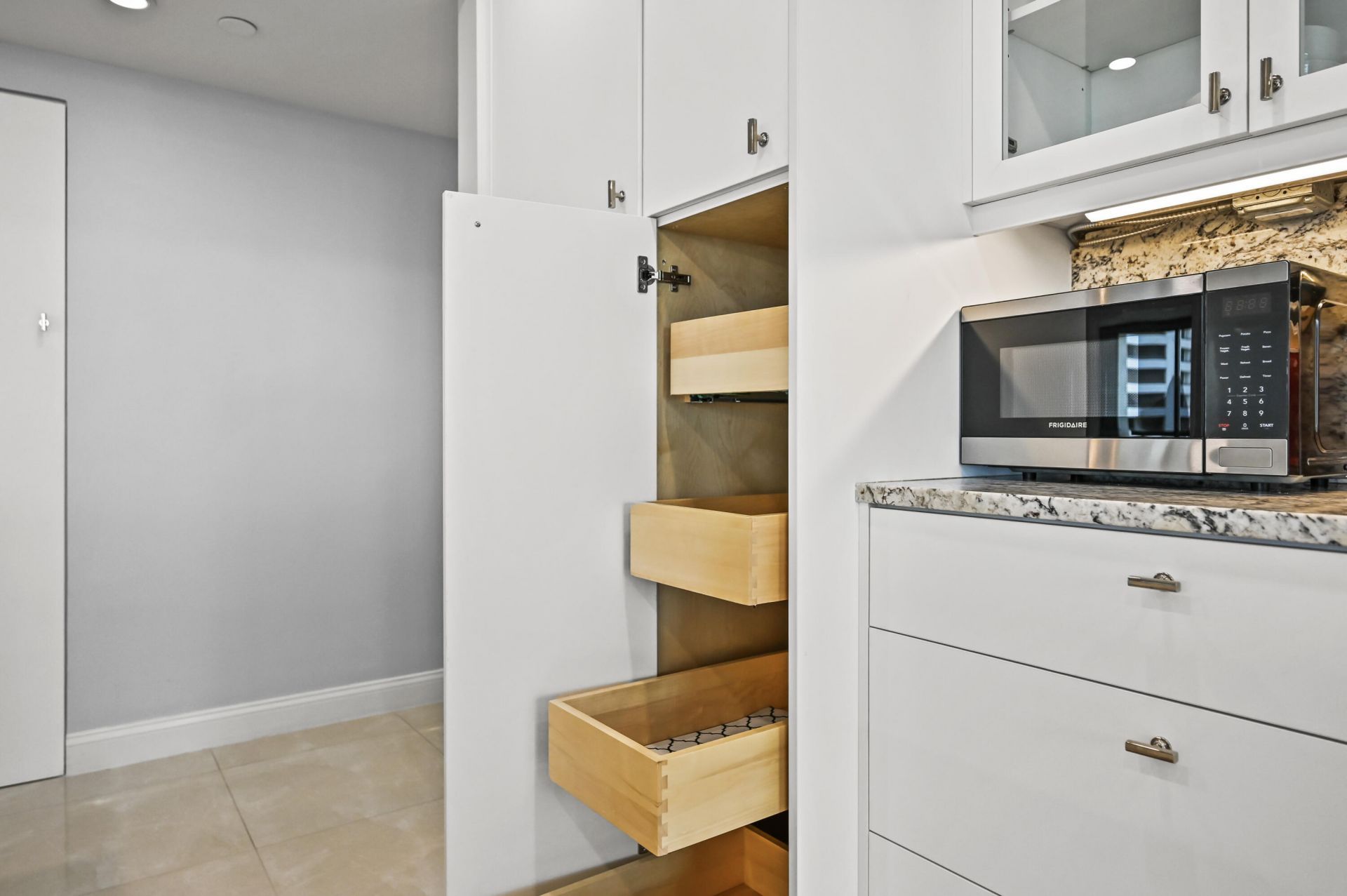 4000 N Ocean Drive, Unit 2004, Singer Island, FL 33404 Photo