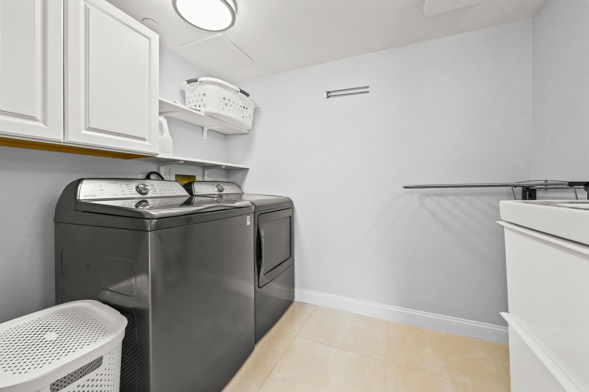 4000 N Ocean Drive, Unit 2004, Singer Island, FL 33404 Photo