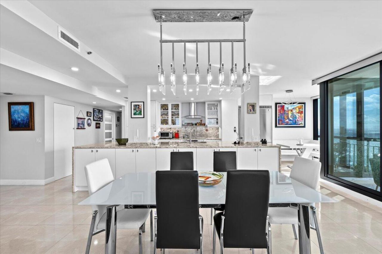 4000 N Ocean Drive, Unit 2004, Singer Island, FL 33404 Photo