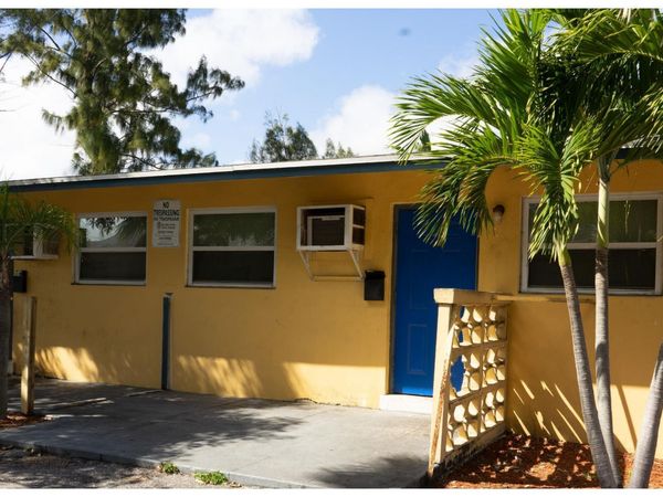 5409 Pinewood Street, Unit B, West Palm Beach, FL 33407
