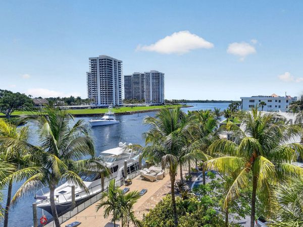1036 Us Highway 1, Unit 324, North Palm Beach, FL 33408