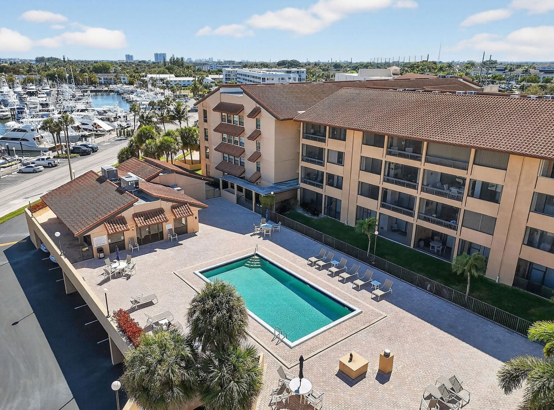 1036 Us Highway 1, Unit 324, North Palm Beach, FL 33408 Photo