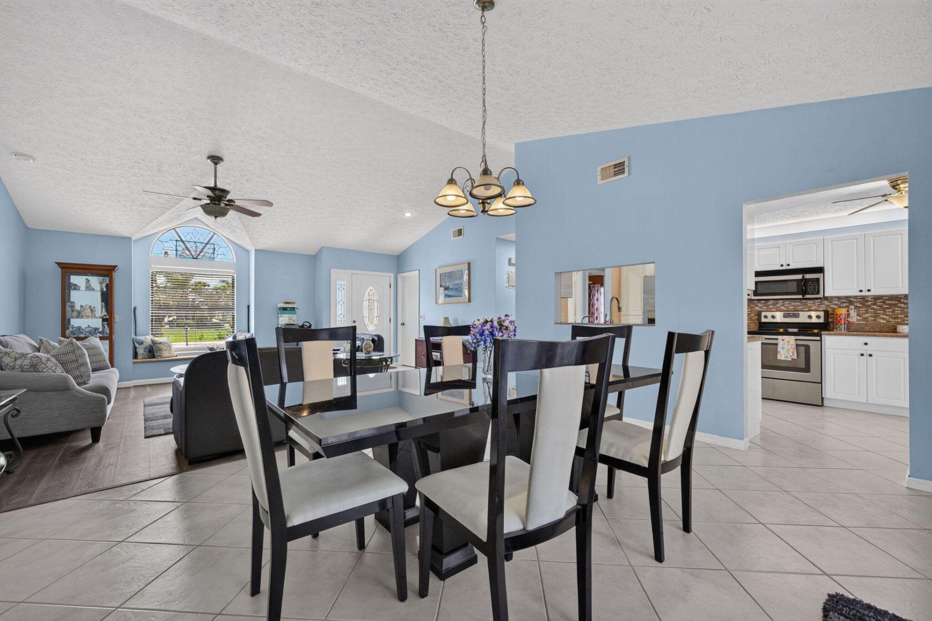437 SE Nome Drive, Port Saint Lucie, FL 34984 Photo