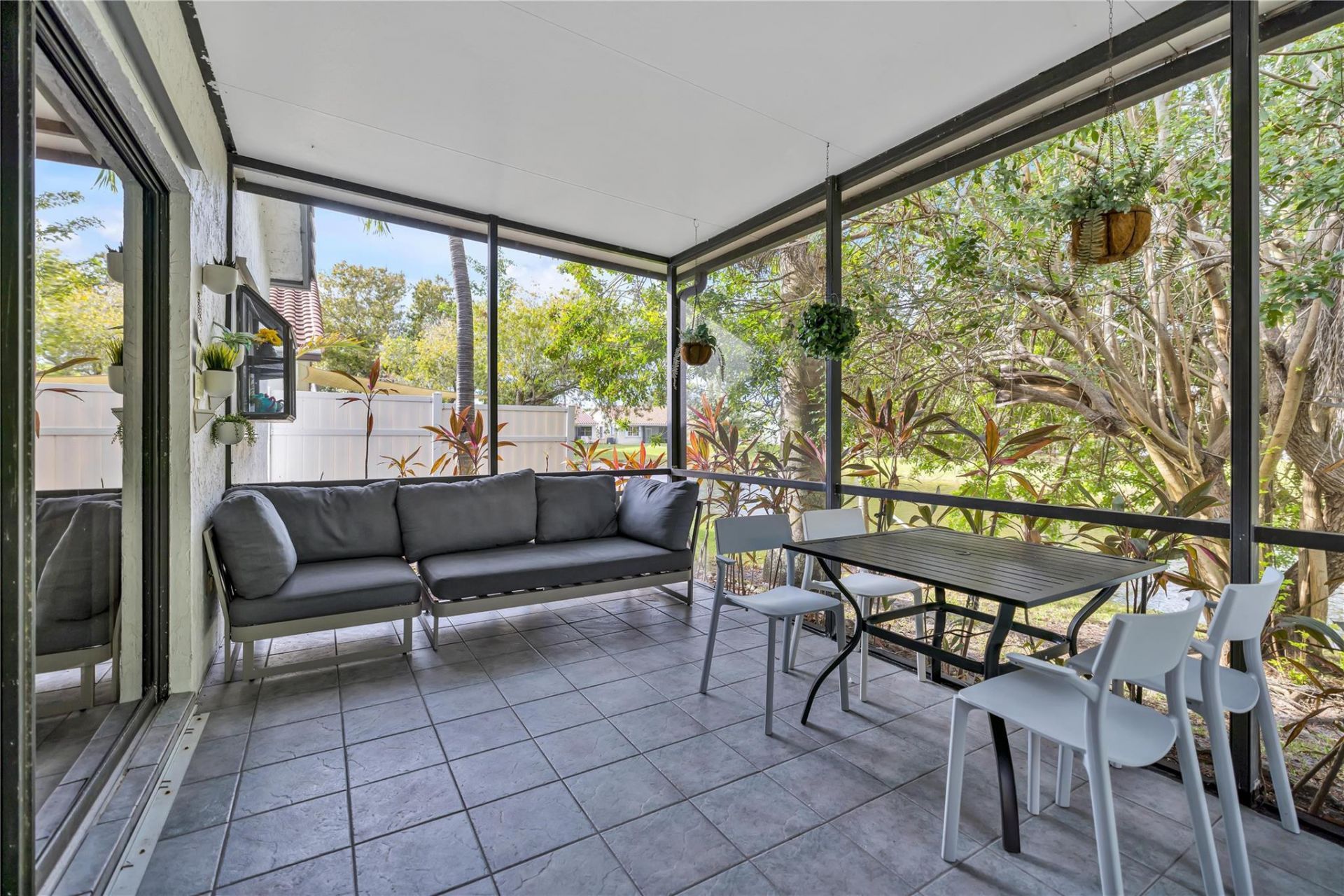 5568 American Circle, Delray Beach, FL 33484 Photo