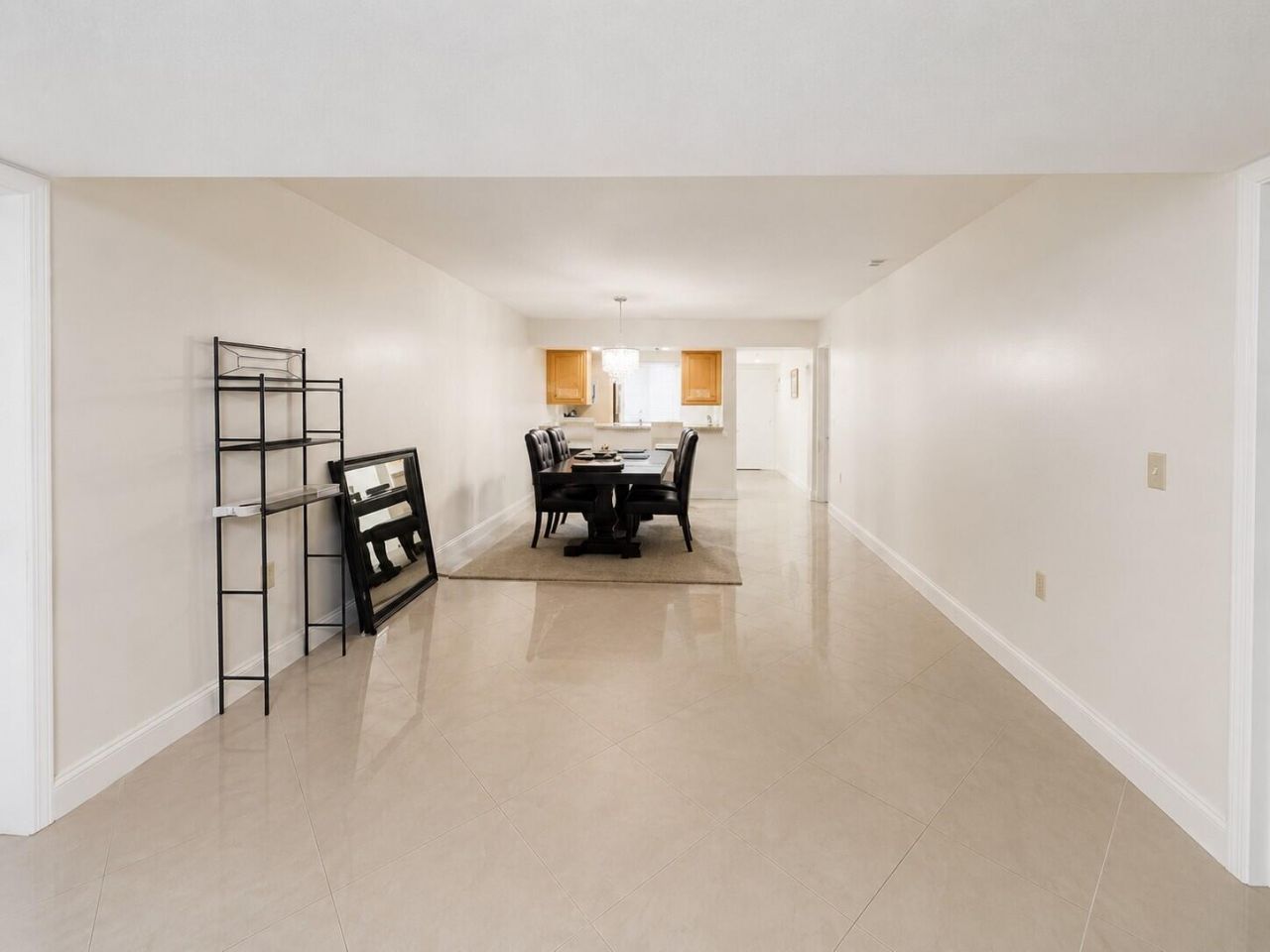 3516 Whitehall Drive, Unit 105, West Palm Beach, FL 33401 Photo