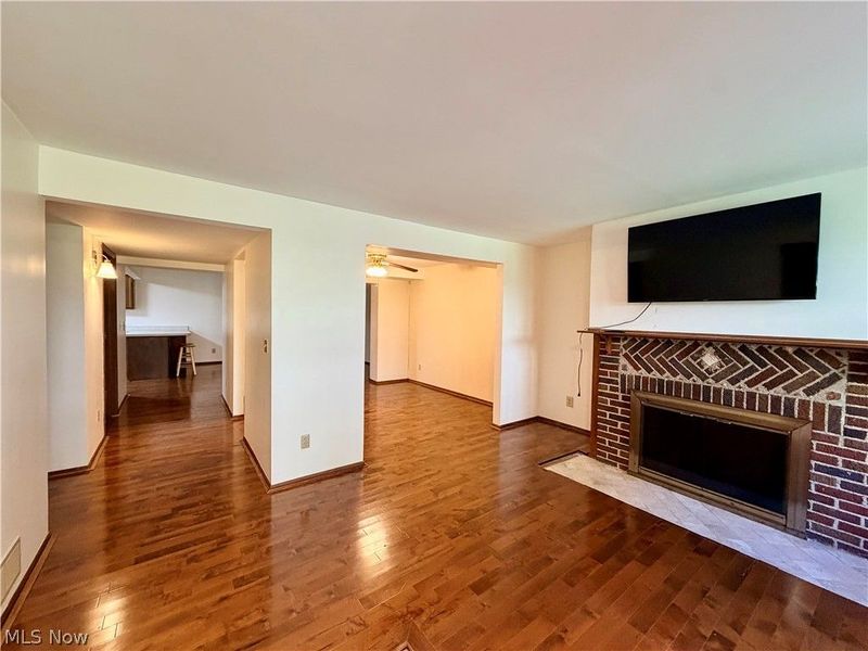 11056 State Route 44 , Unit M, Mantua, OH 44255 Photo 11