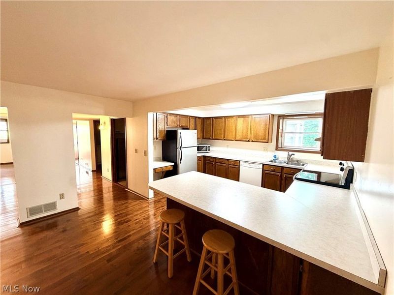 11056 State Route 44 , Unit M, Mantua, OH 44255 Photo 17
