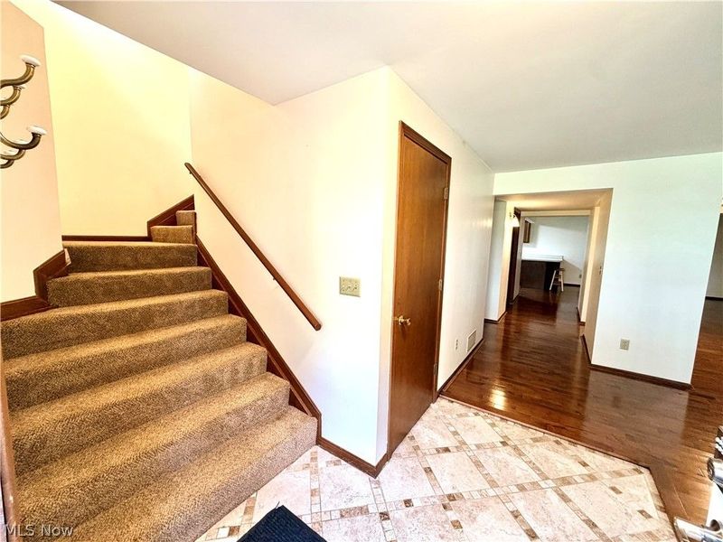 11056 State Route 44 , Unit M, Mantua, OH 44255 Photo 9