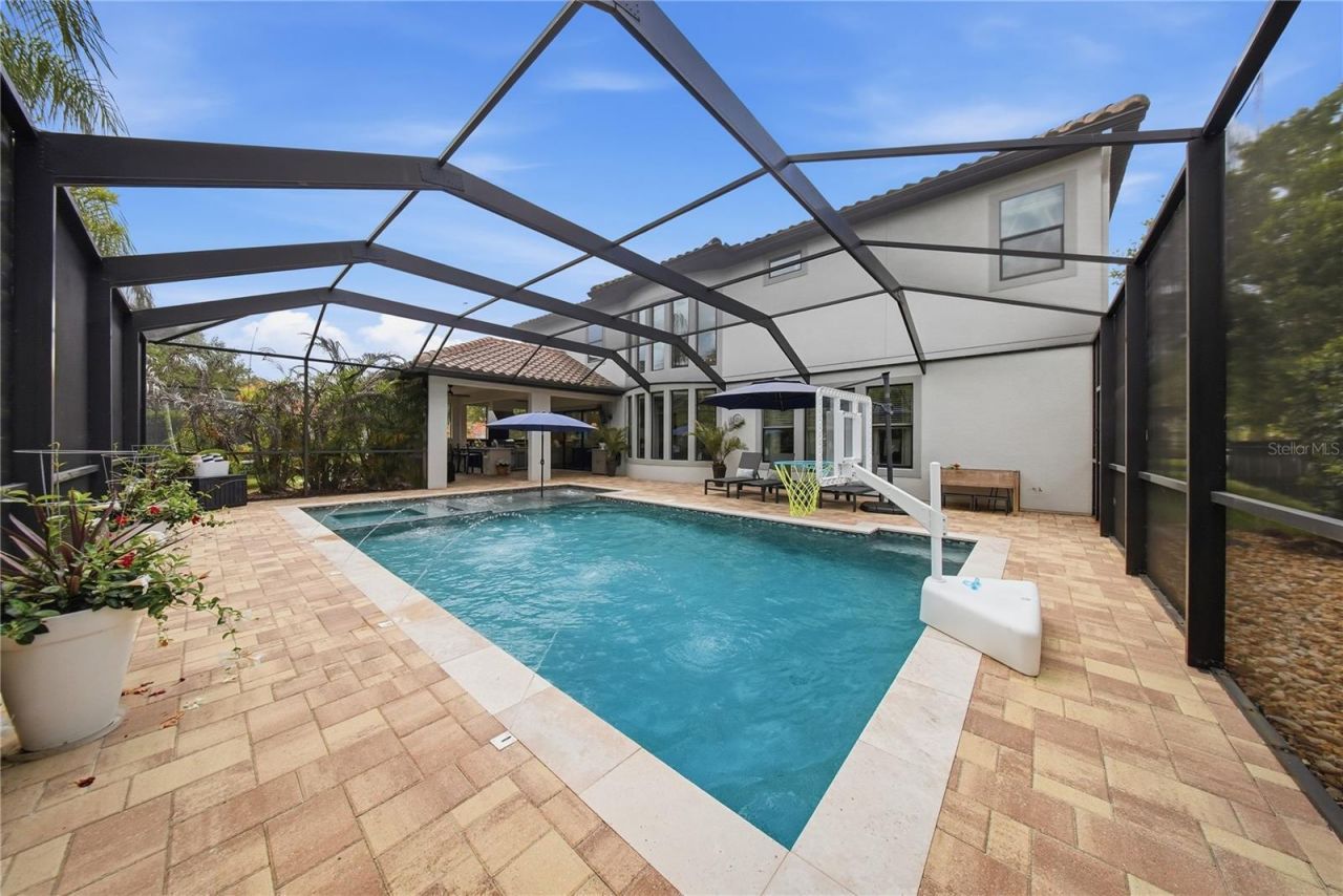 8413 Dunham Station Drive, Tampa, FL 33647 Photo