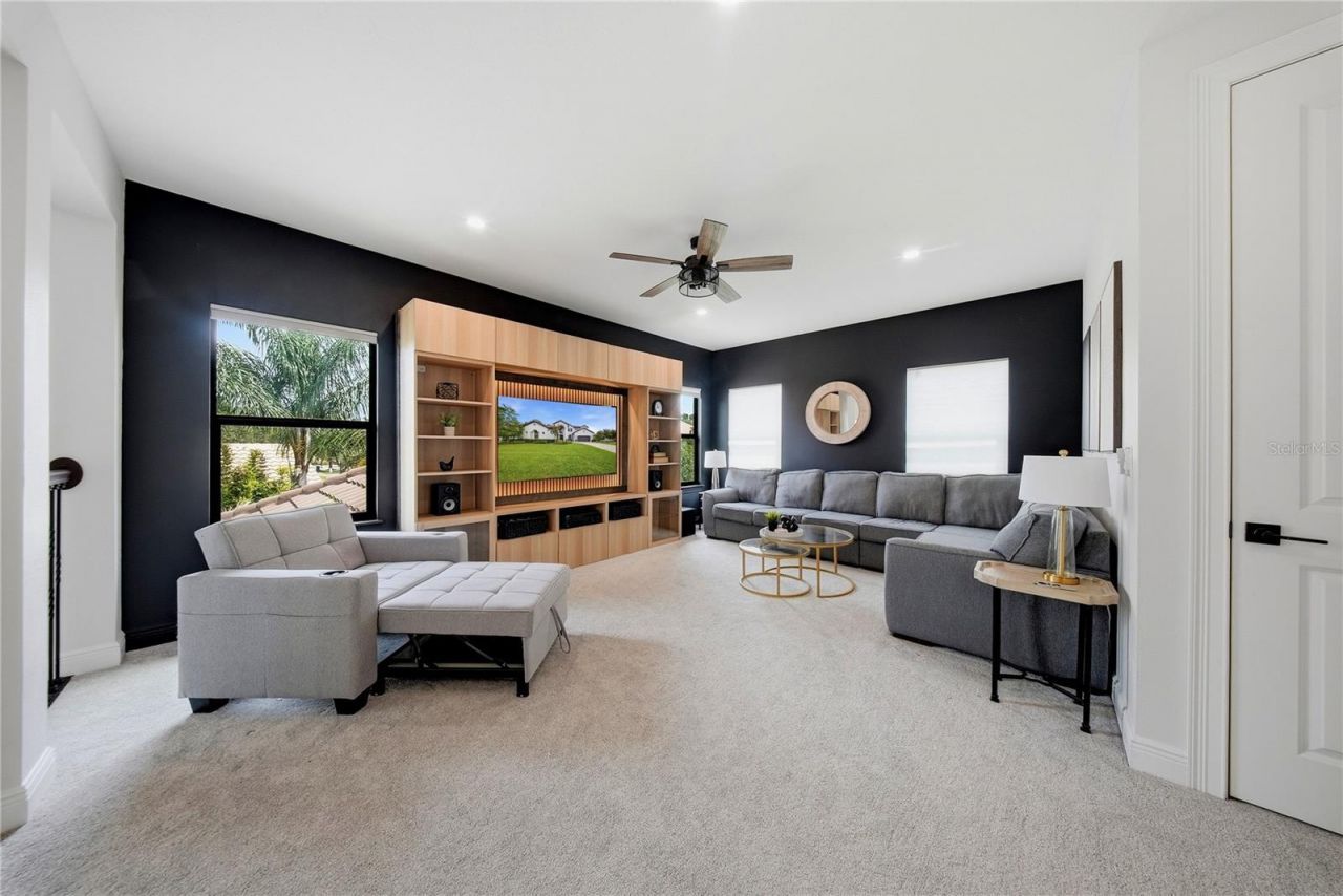 8413 Dunham Station Drive, Tampa, FL 33647 Photo