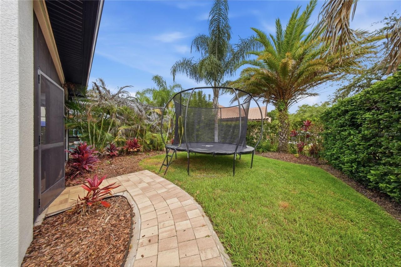 8413 Dunham Station Drive, Tampa, FL 33647 Photo