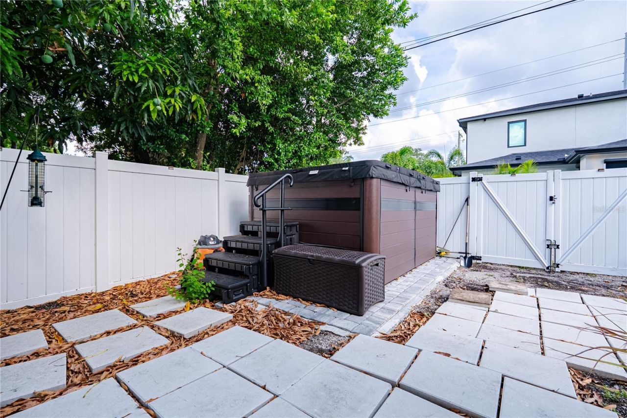 1908 W Nassau Street, Tampa, FL 33607 Photo
