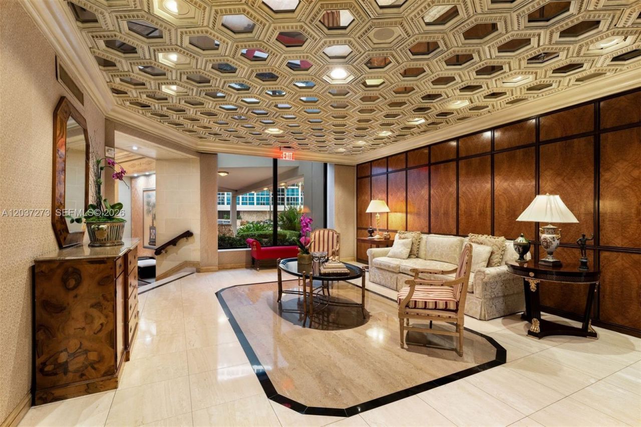 5500 Collins Ave , Unit 1401, Miami Beach, FL 33140 Photo
