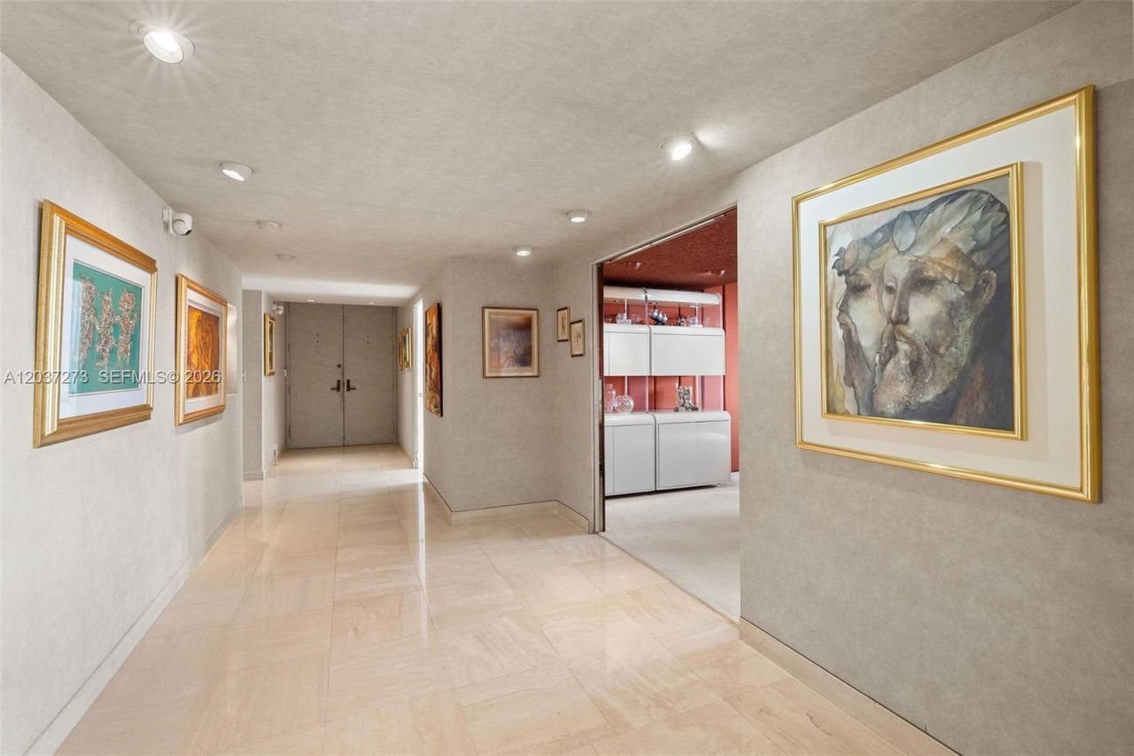 5500 Collins Ave , Unit 1401, Miami Beach, FL 33140 Photo