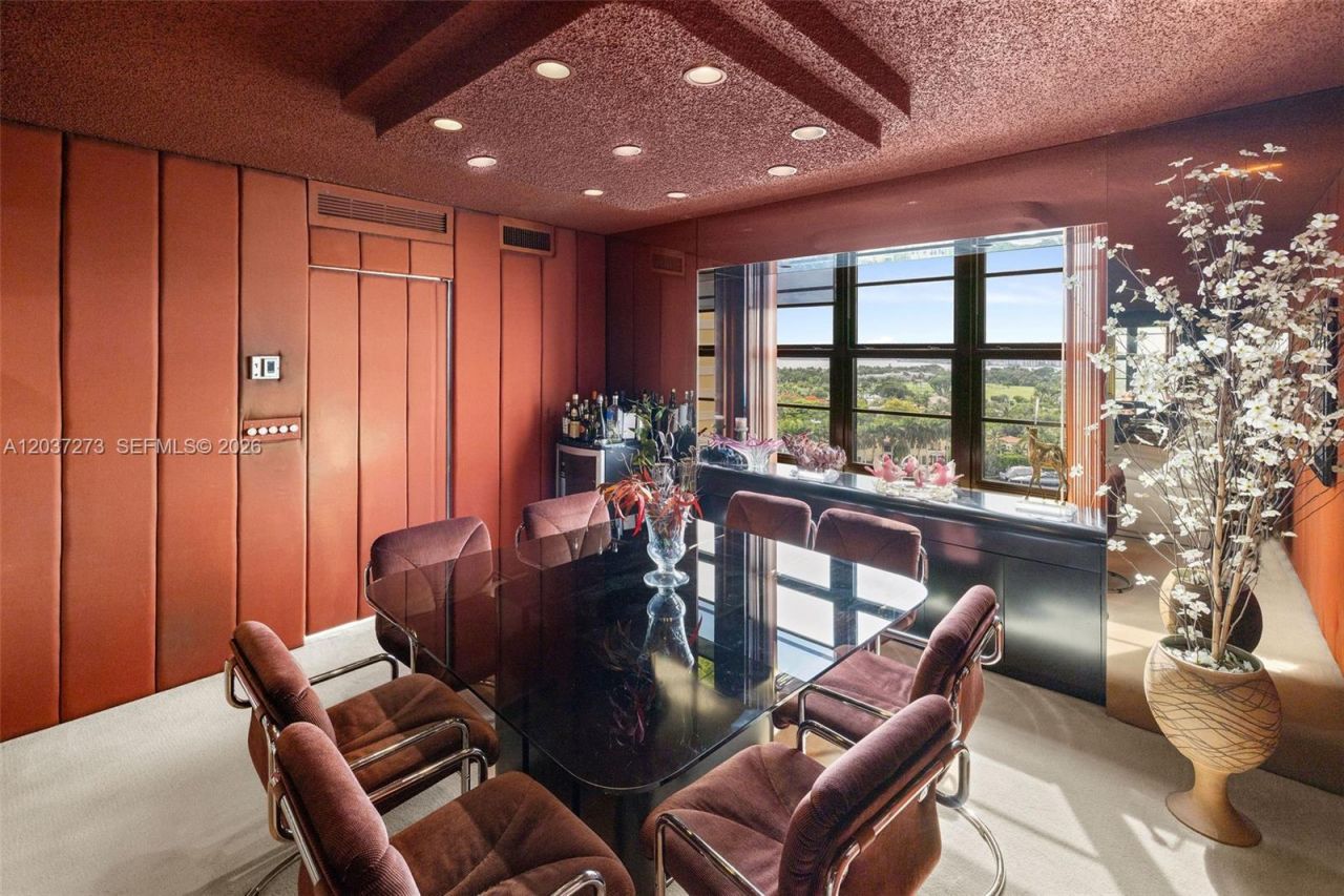 5500 Collins Ave , Unit 1401, Miami Beach, FL 33140 Photo