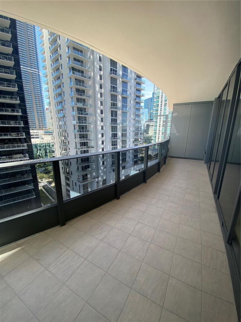 1000 Brickell Plaza , Unit 2007, Miami, FL 33131 Photo