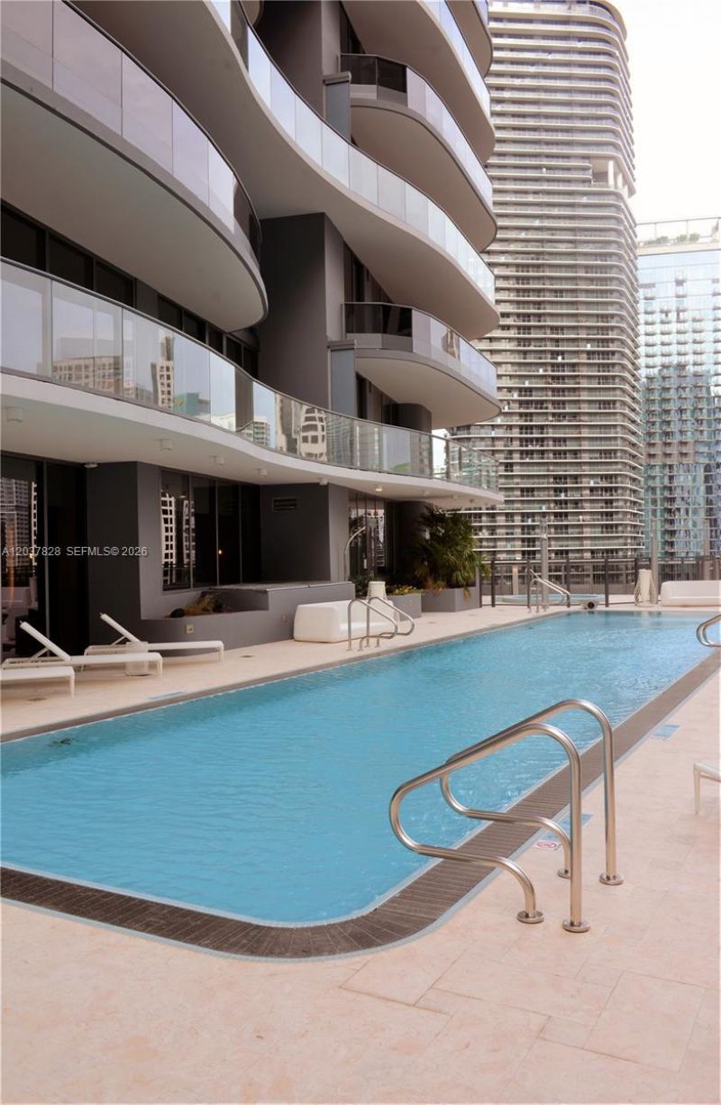 1000 Brickell Plaza , Unit 2007, Miami, FL 33131 Photo
