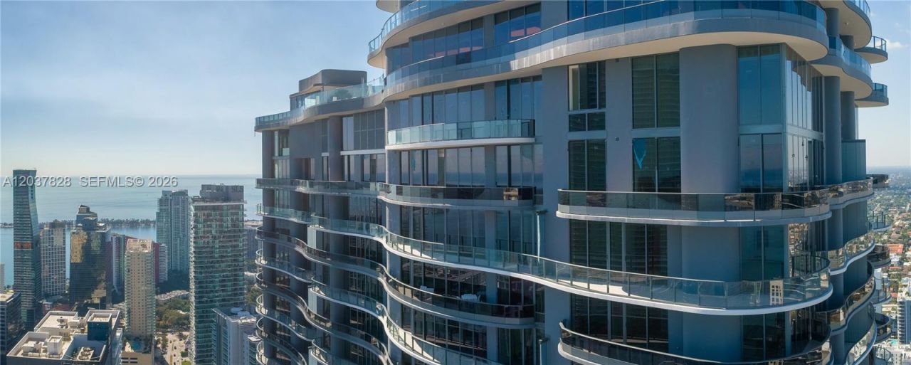 1000 Brickell Plaza , Unit 2007, Miami, FL 33131 Photo