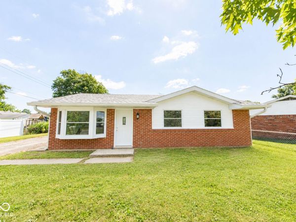 1215 N Gladstone Avenue , Columbus, IN 47201