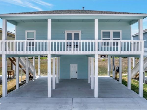 143 Paradise Drive , Rockport, TX 78382