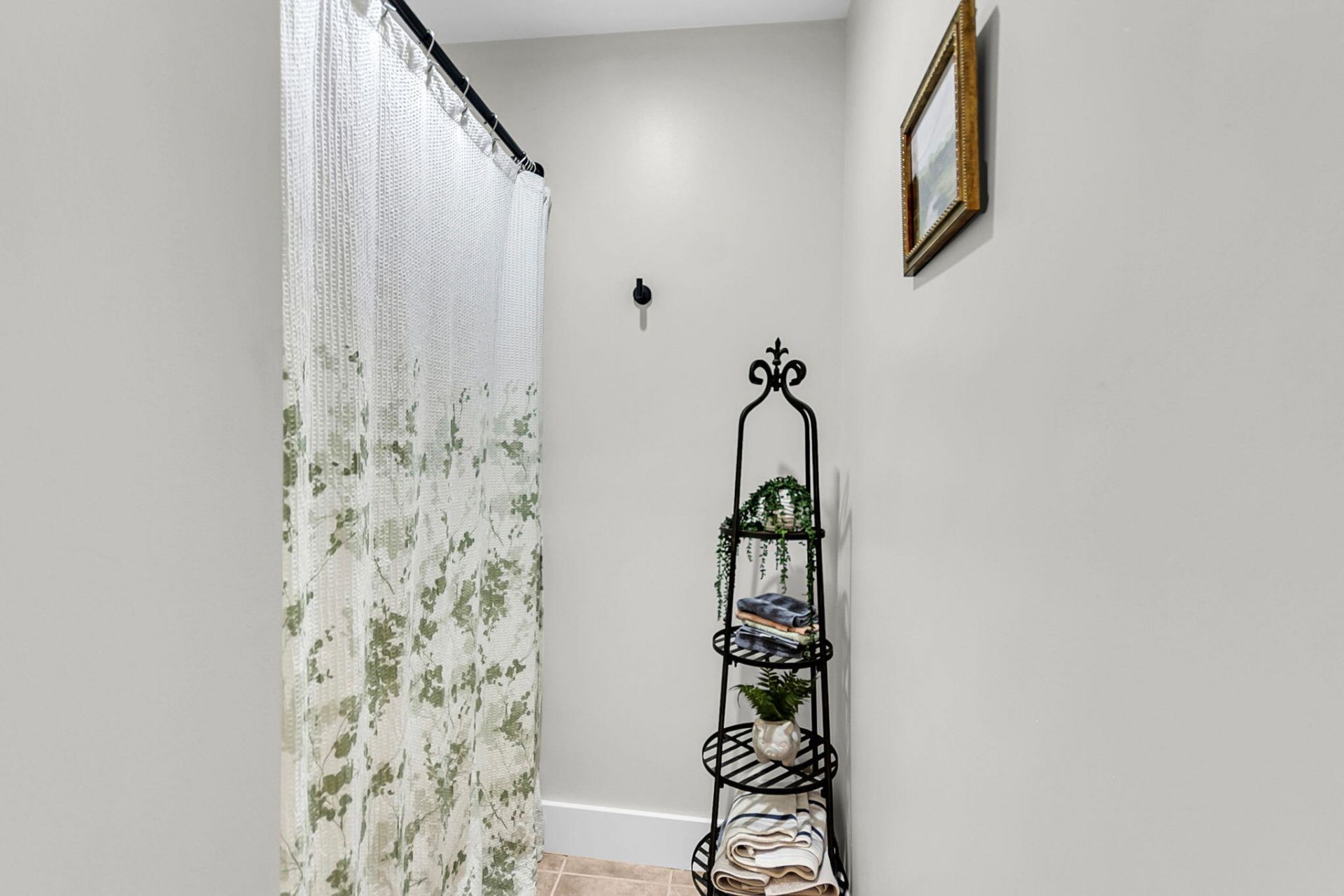 6504 Rozier Road Photo 19