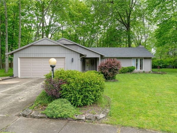 10804 Watercress Road , Strongsville, OH 44149