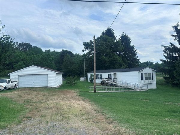 1396 Moravia Rd , Enon Valley, PA 16120