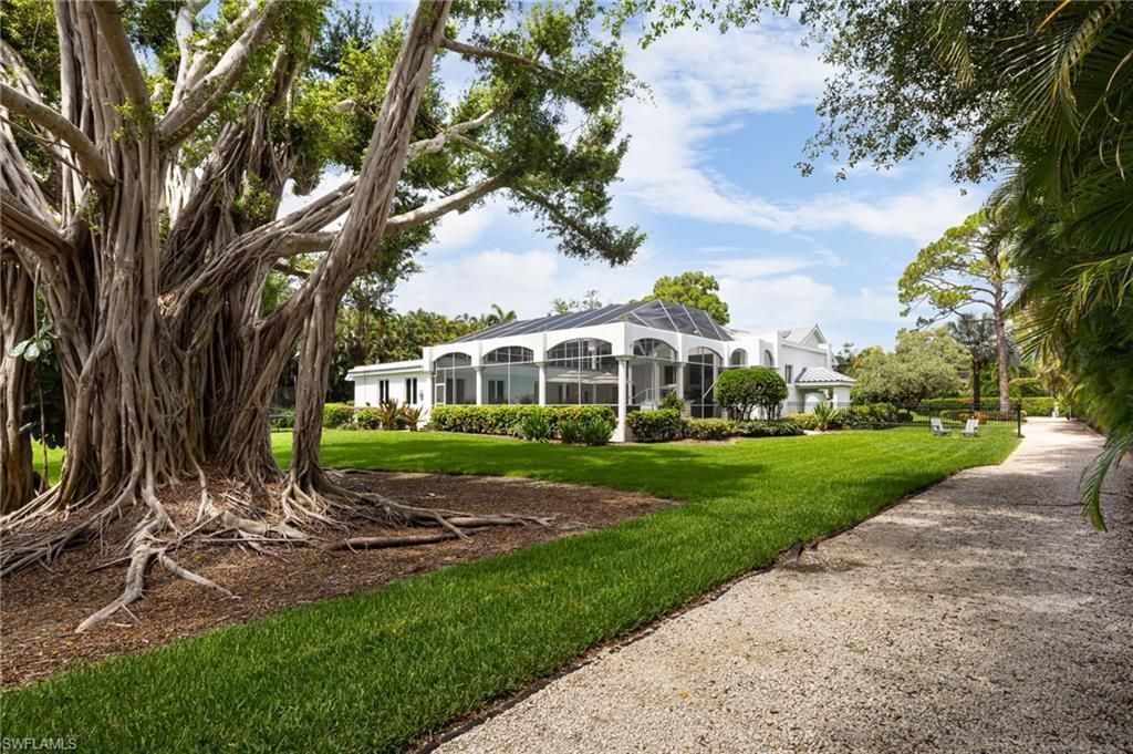 664 Hickory Rd , Naples, FL 34108 Photo