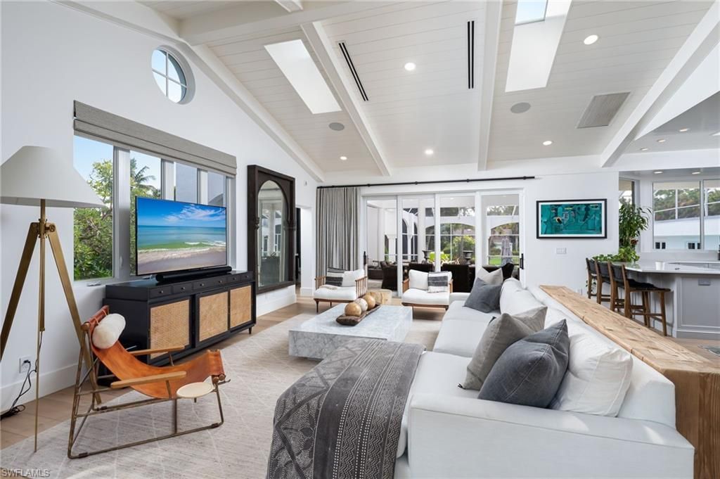 664 Hickory Rd , Naples, FL 34108 Photo