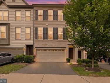 8112 HONEY BEE WAY, MANASSAS, VA 20111